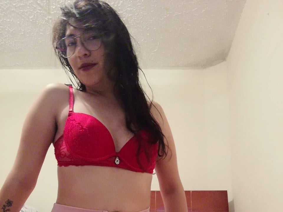 Lucy_Liiu profielfoto van cam model 
