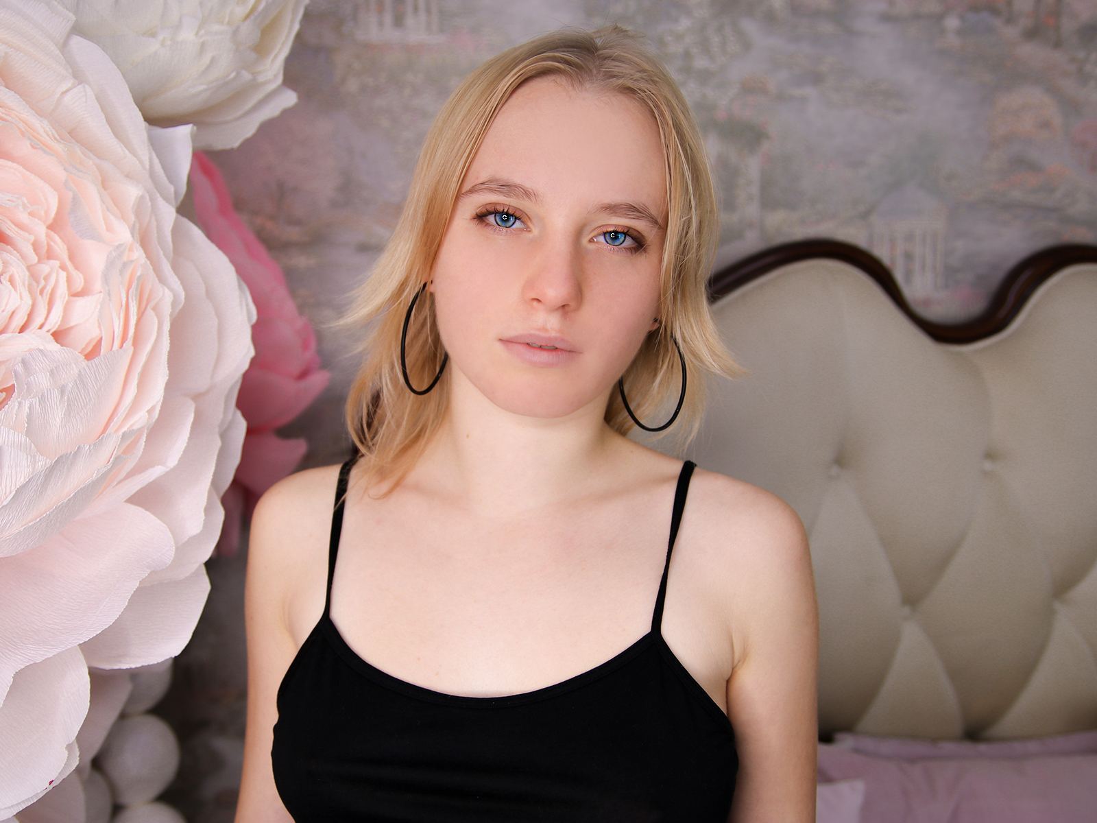Image de profil du modèle de webcam OliviaMun