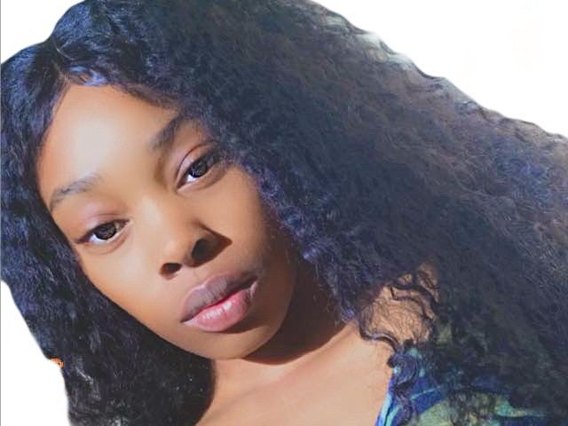 Image de profil du modèle de webcam PrincessZoeDivine