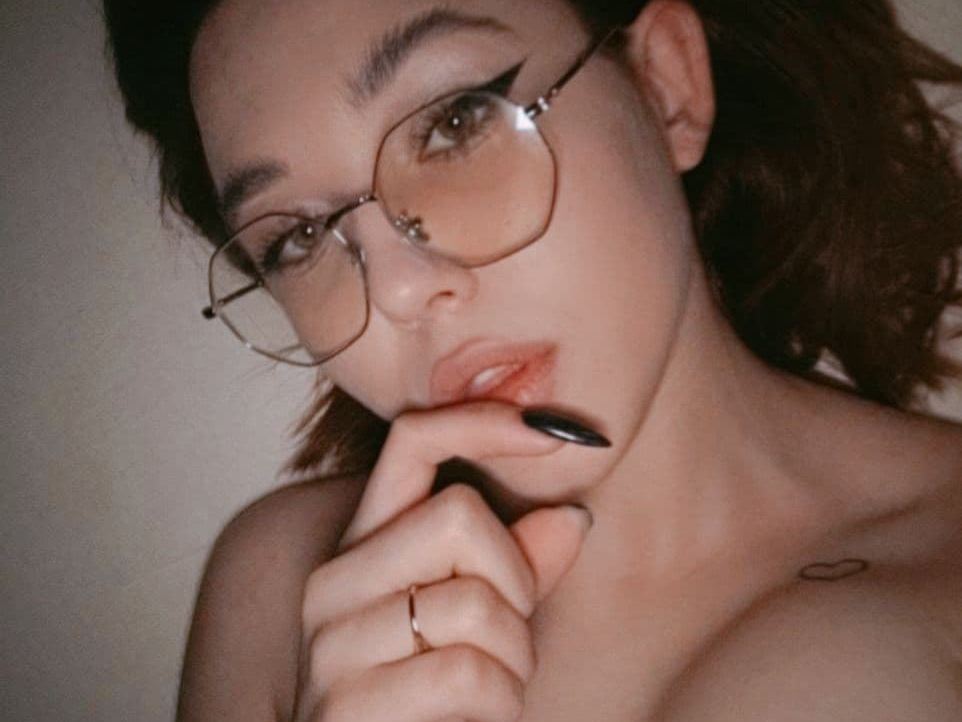 Vikki_Simons profilbild på webbkameramodell 