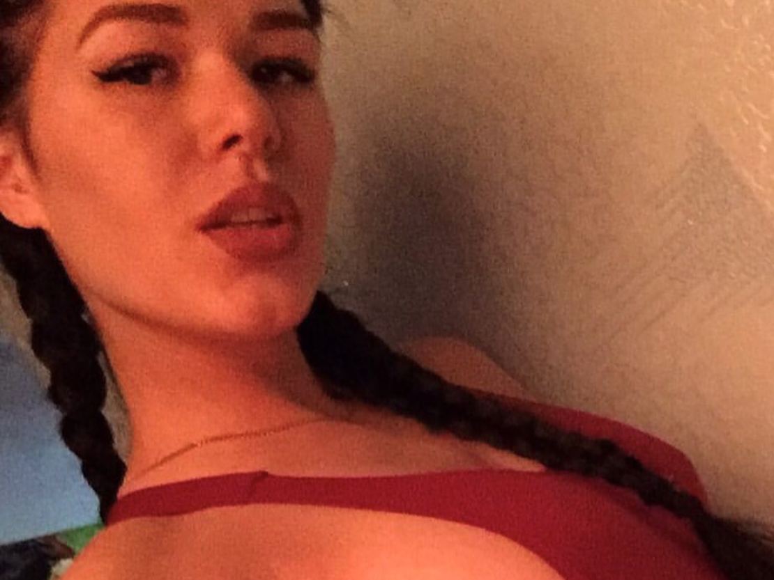Imagen de perfil de modelo de cámara web de TinaCoca
