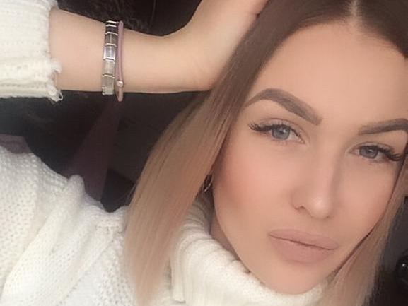 Cute_JuliaX profilbild på webbkameramodell 