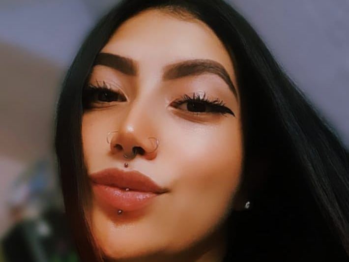 Imagen de perfil de modelo de cámara web de Evelyn_Brown