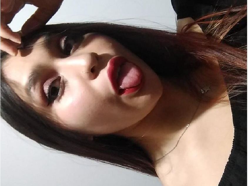 Imagen de perfil de modelo de cámara web de mailyn_k