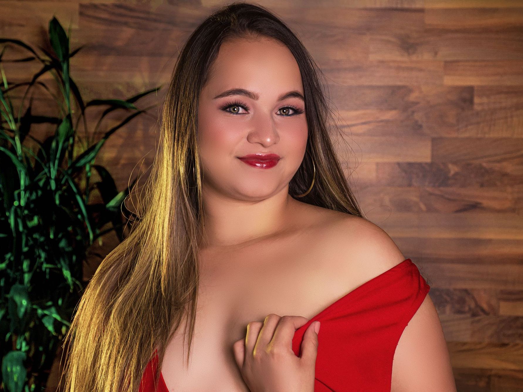 SaraSstark profielfoto van cam model 