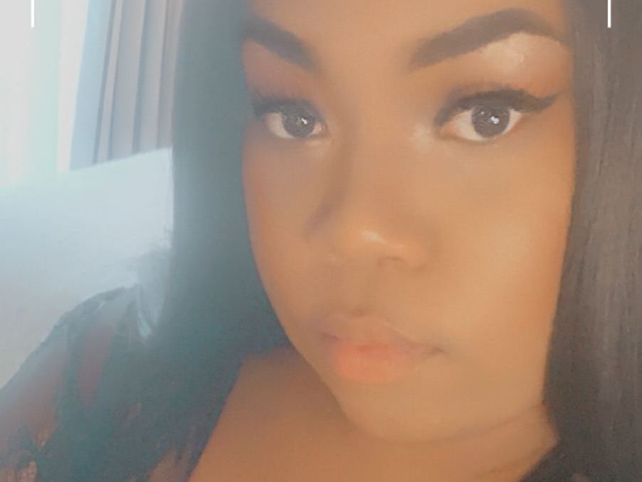 Image de profil du modèle de webcam juicyshelly