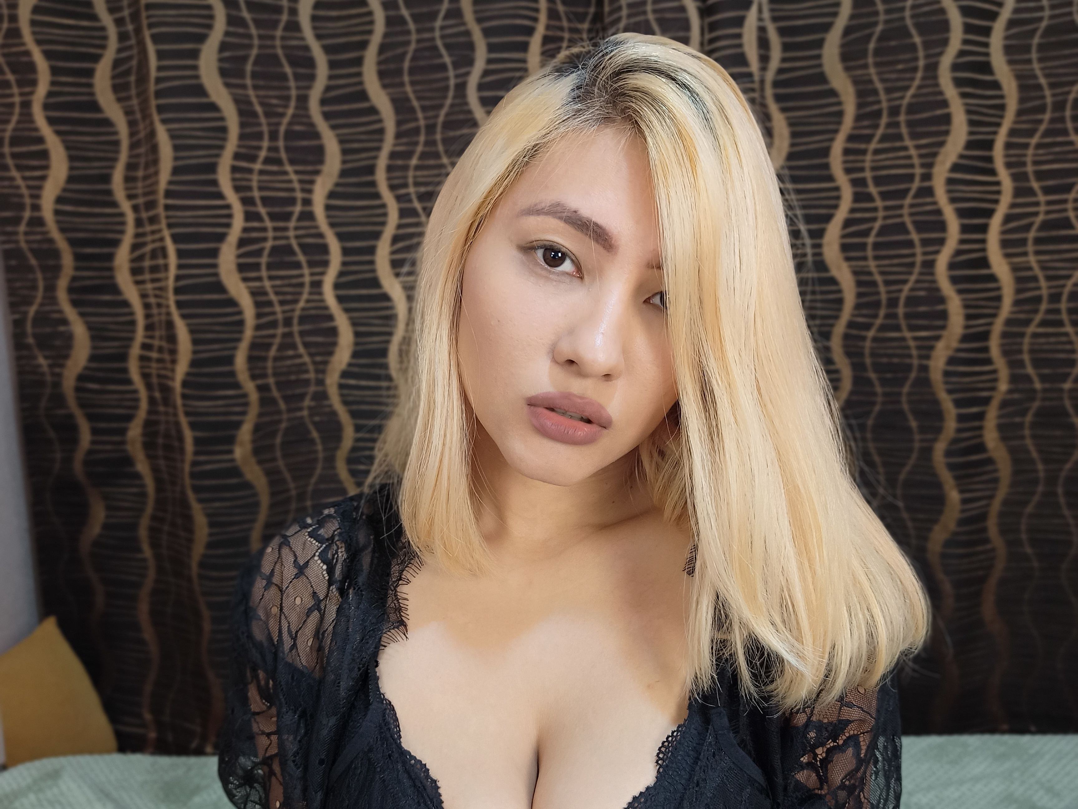 Profilbilde av olivia_li webkamera modell