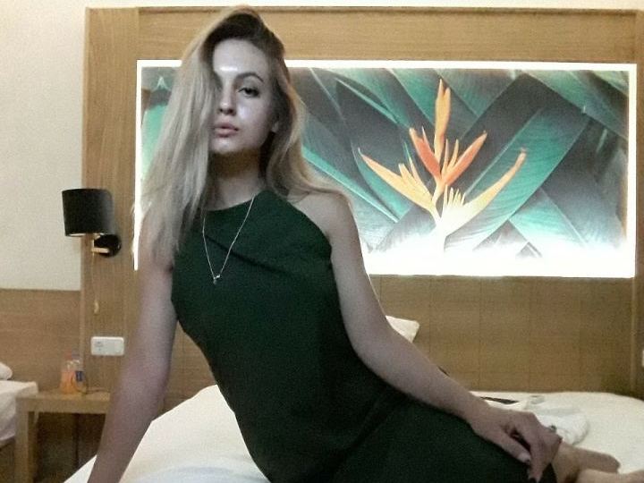 tourQueen immagine del profilo del modello di cam