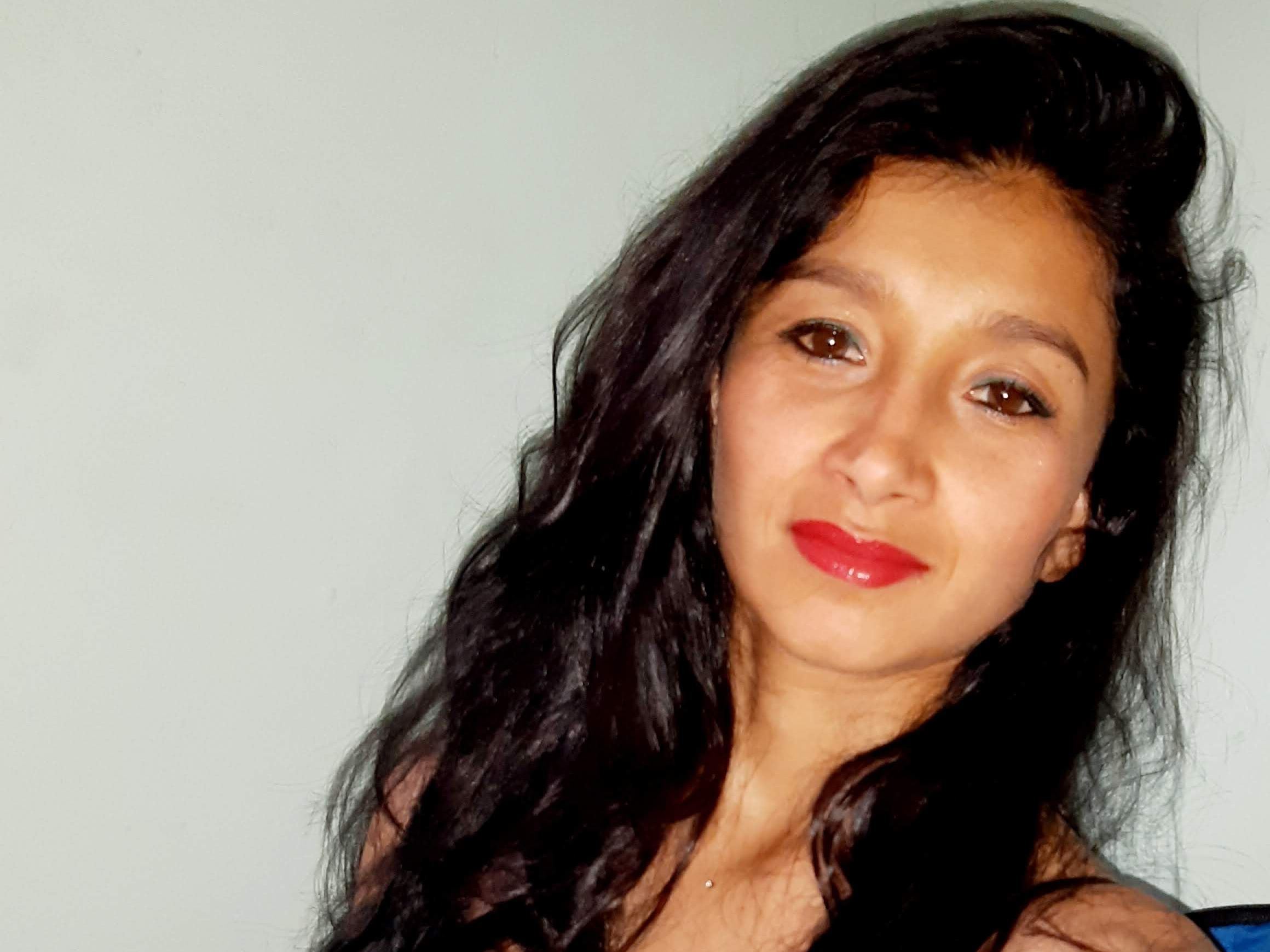 AngelToqui profilbild på webbkameramodell 