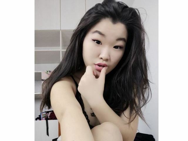 LienMuuurr profielfoto van cam model 