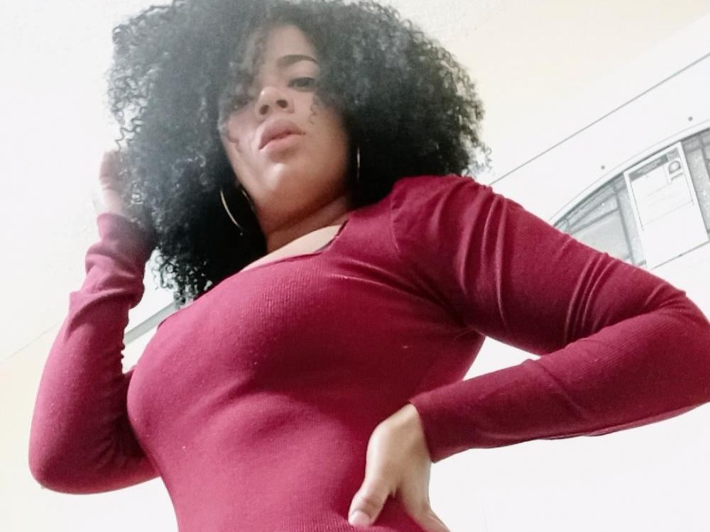 Image de profil du modèle de webcam AngeeMarie