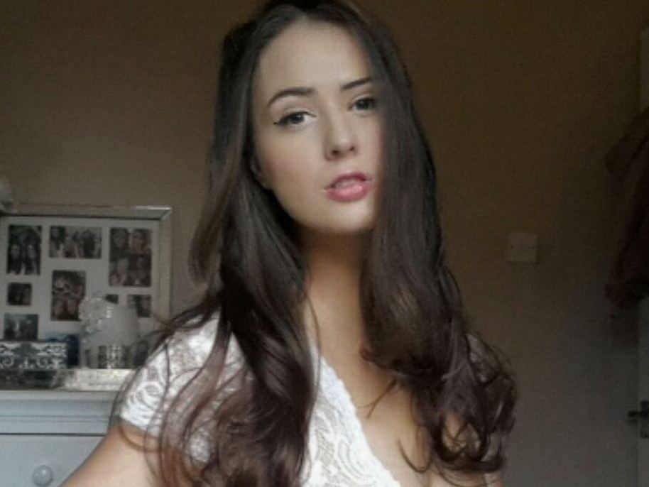 Yasmina_xo profielfoto van cam model 