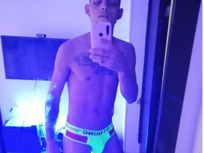 Imagen de perfil de modelo de cámara web de Fetishboys_slav