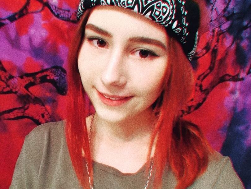 MONA_RID profilbild på webbkameramodell 
