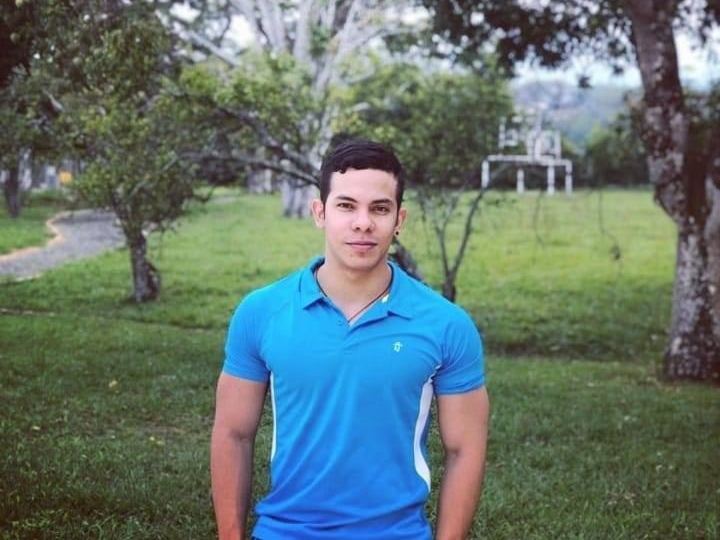 CarlosHot123 profielfoto van cam model 