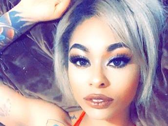 Image de profil du modèle de webcam Honeyranee
