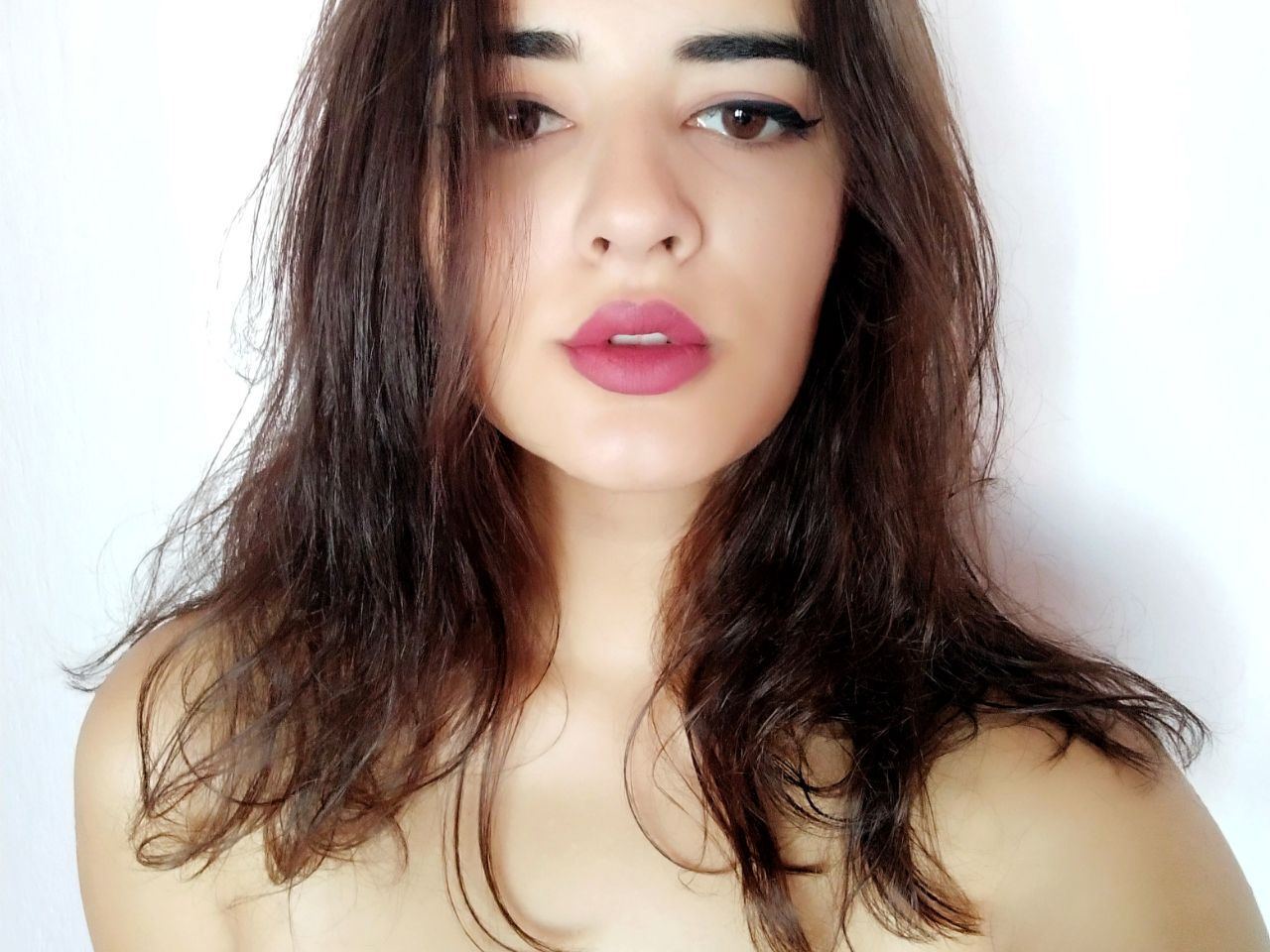 AngiModlston profielfoto van cam model 