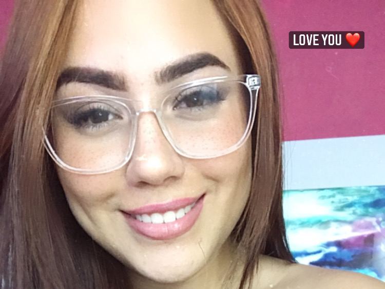 Foto de perfil de modelo de webcam de Luciana0326 