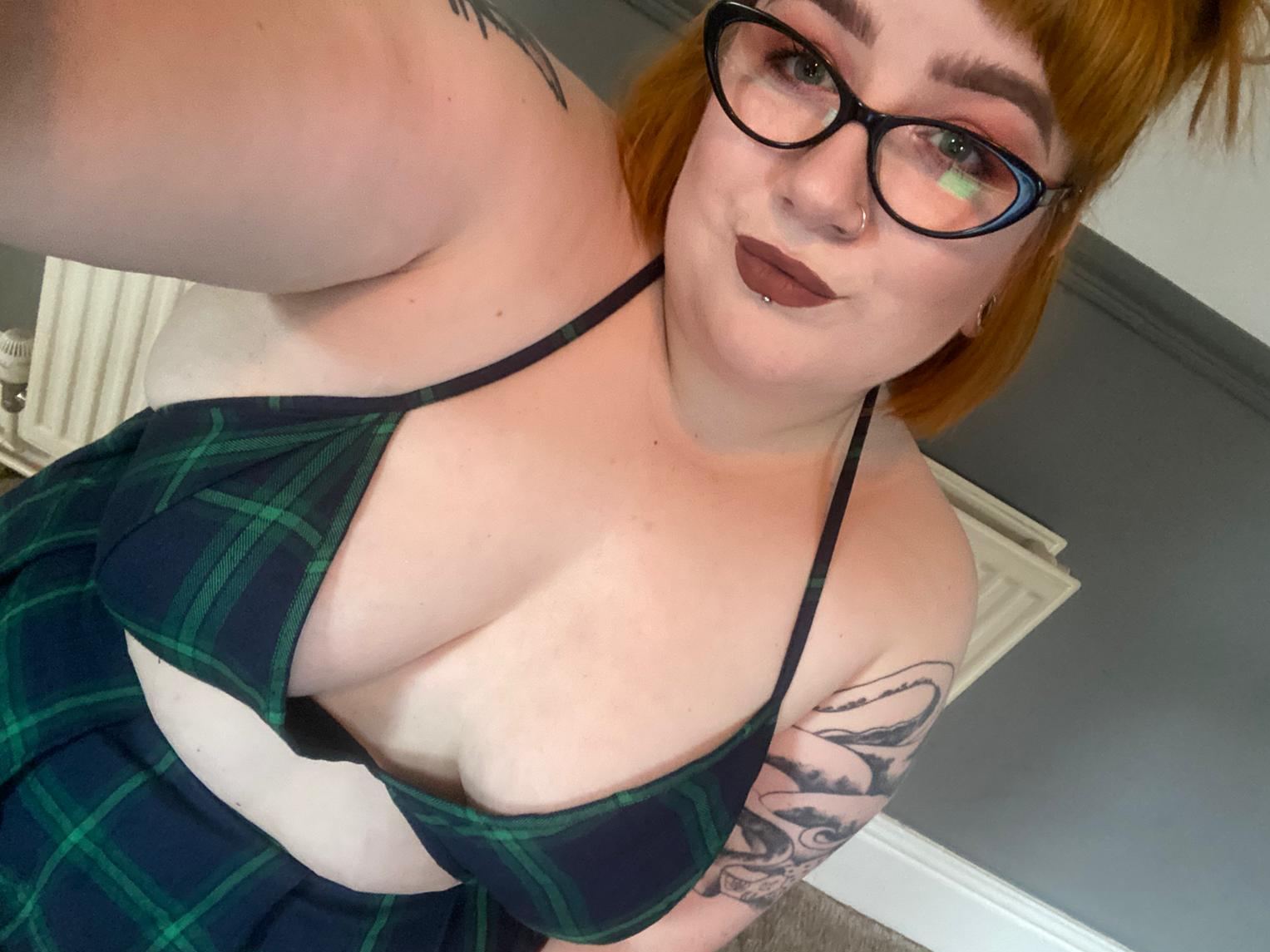 Imagen de perfil de modelo de cámara web de LoriLux_BBW