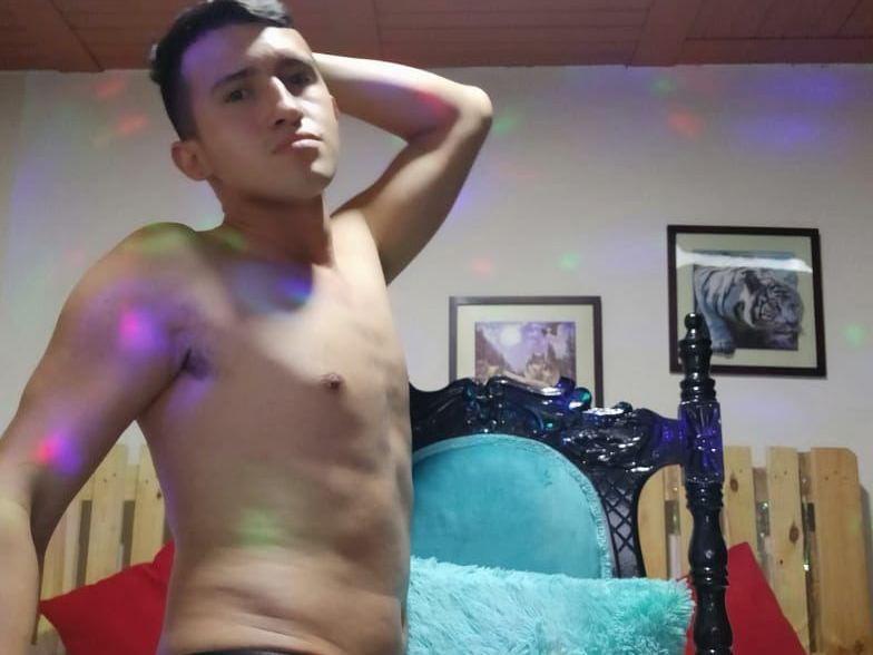 Foto de perfil de modelo de webcam de DiegoK500 