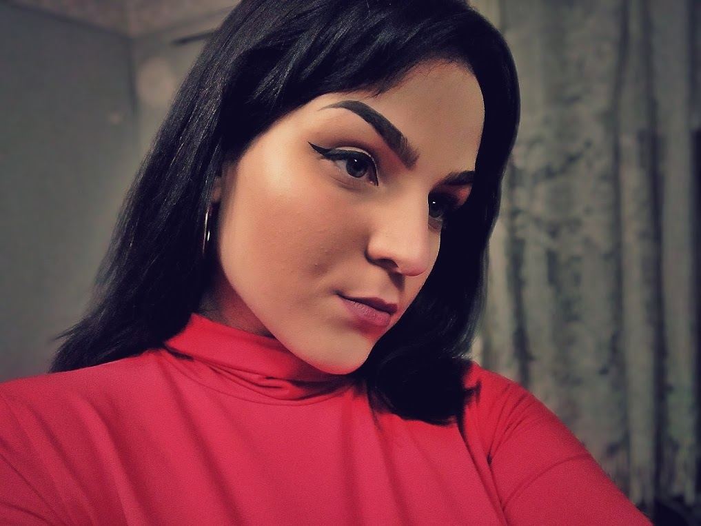 Image de profil du modèle de webcam SweetQAlice