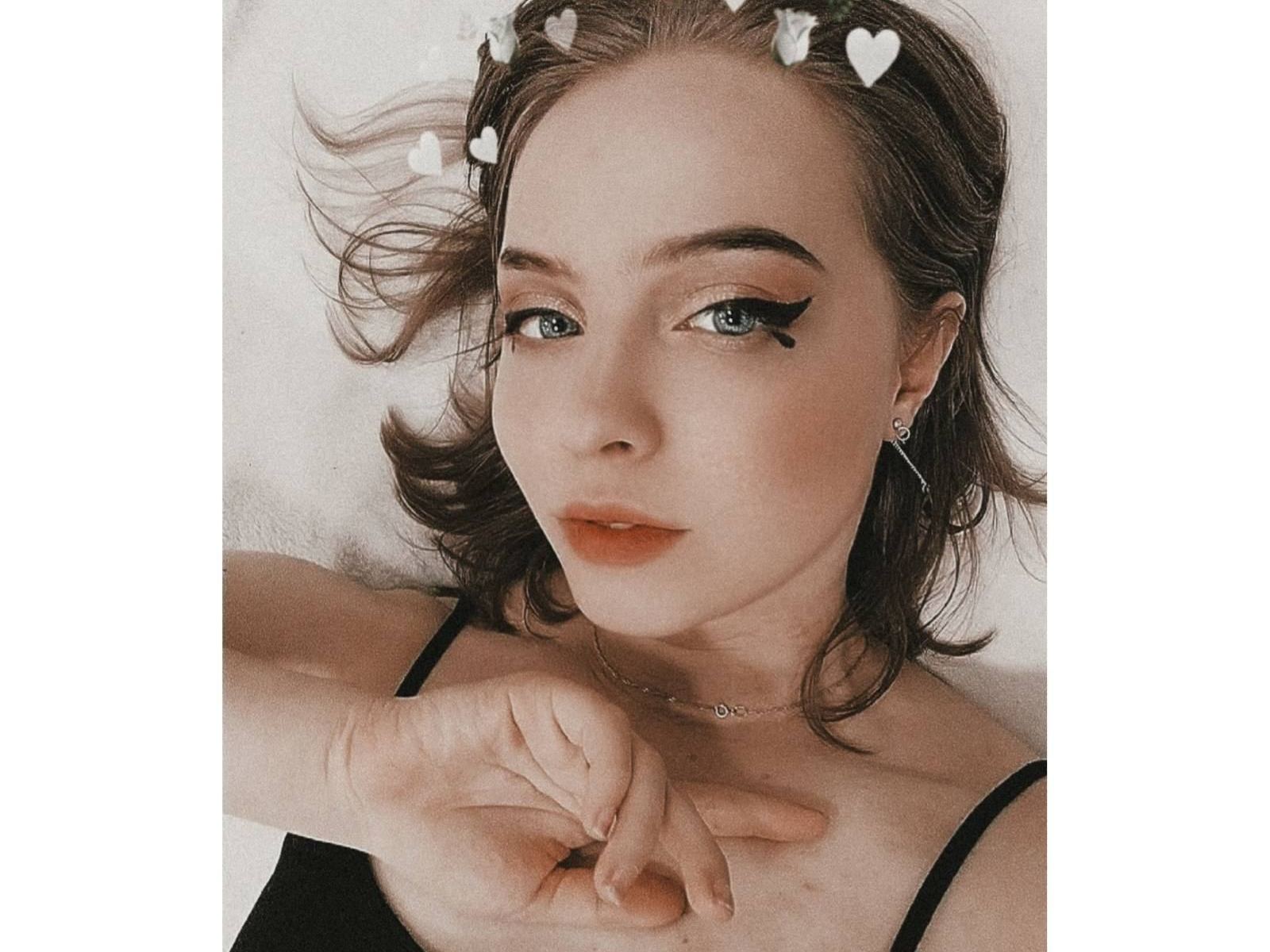 ReyaHarp profilbild på webbkameramodell 