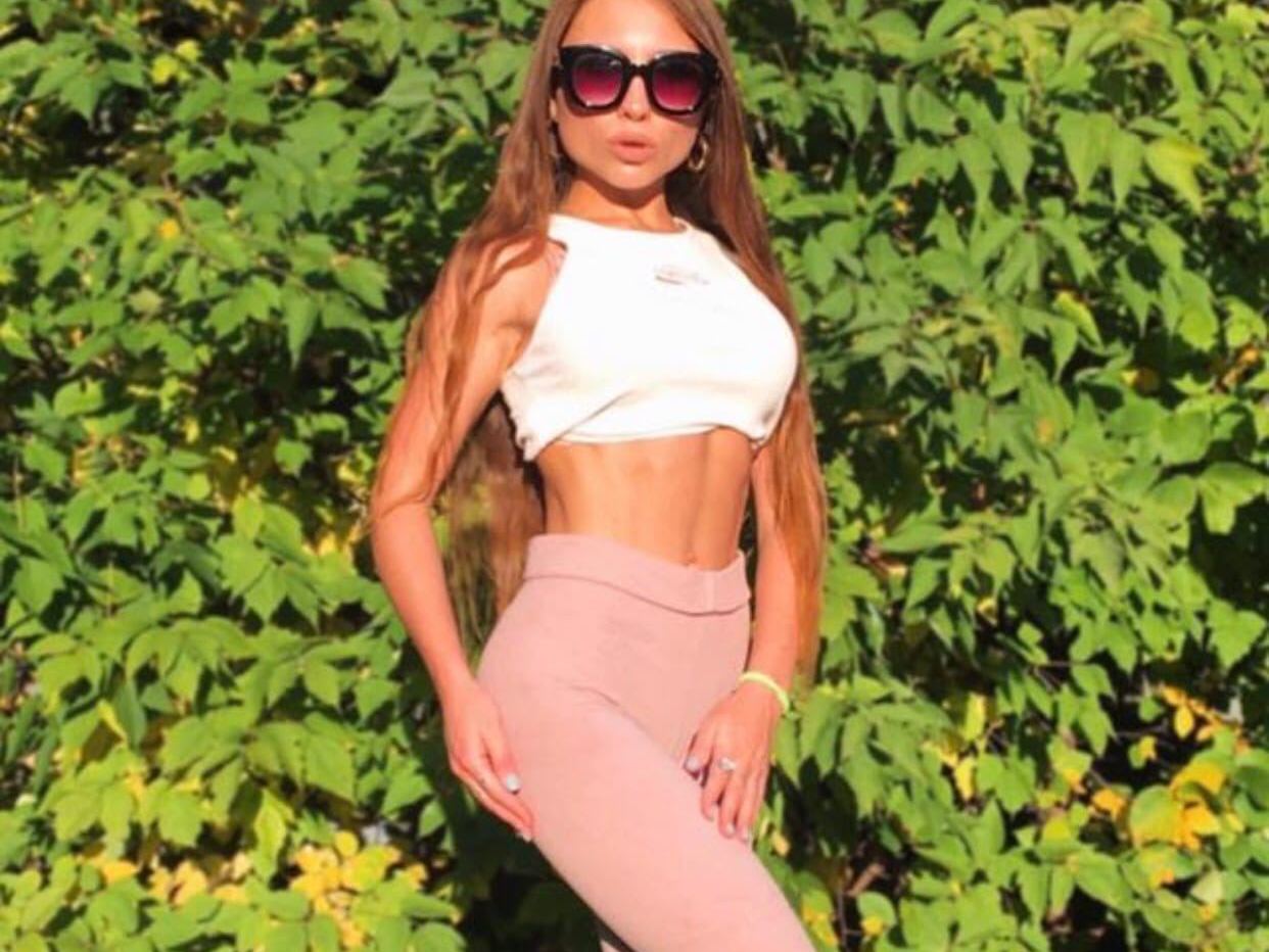 Foto de perfil de modelo de webcam de santa_cristal 