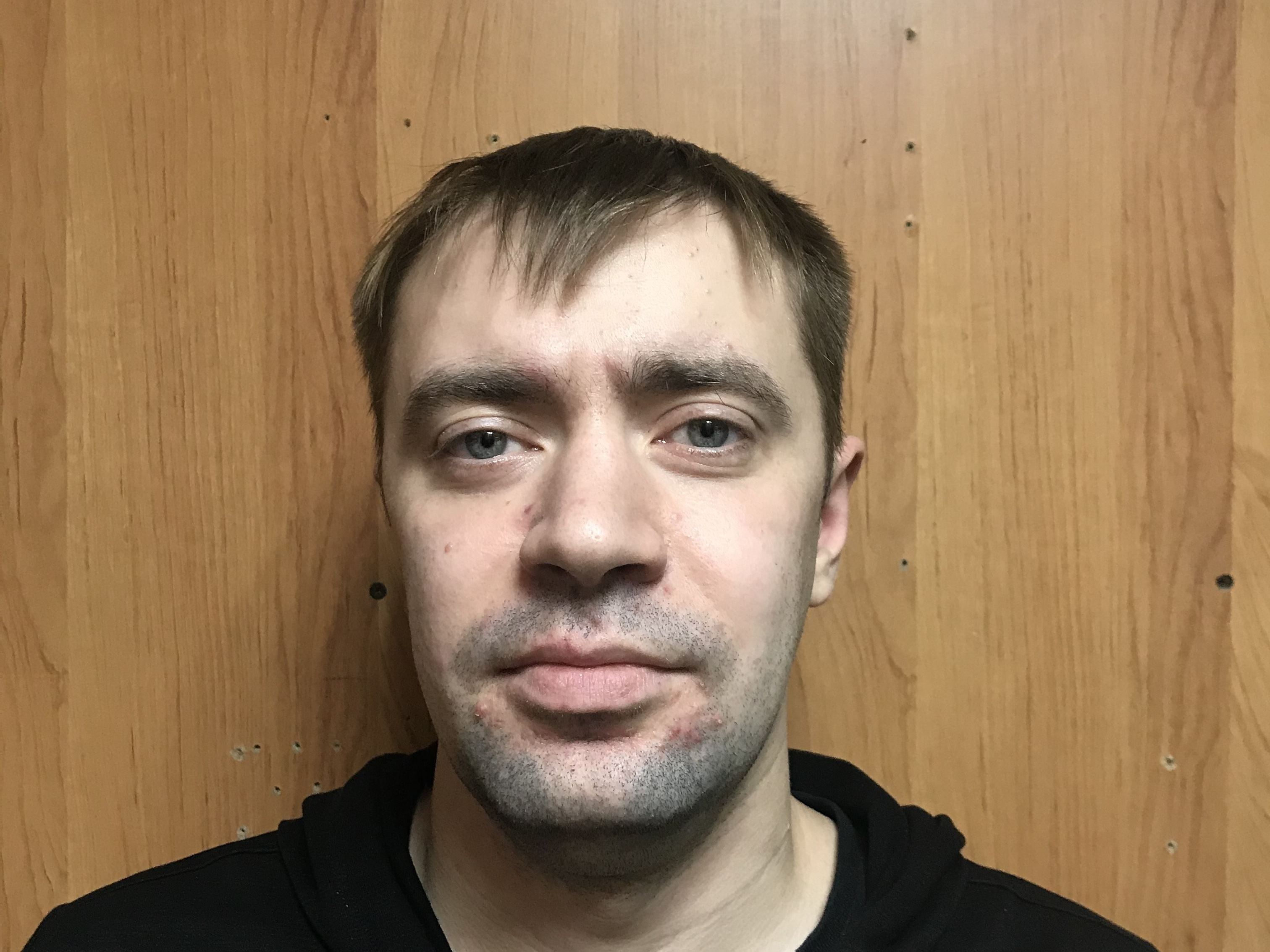 Image de profil du modèle de webcam TonyHugeCcol