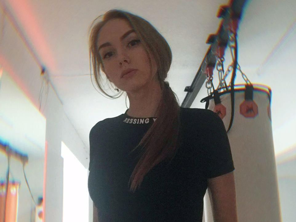 White_aria profilbild på webbkameramodell 