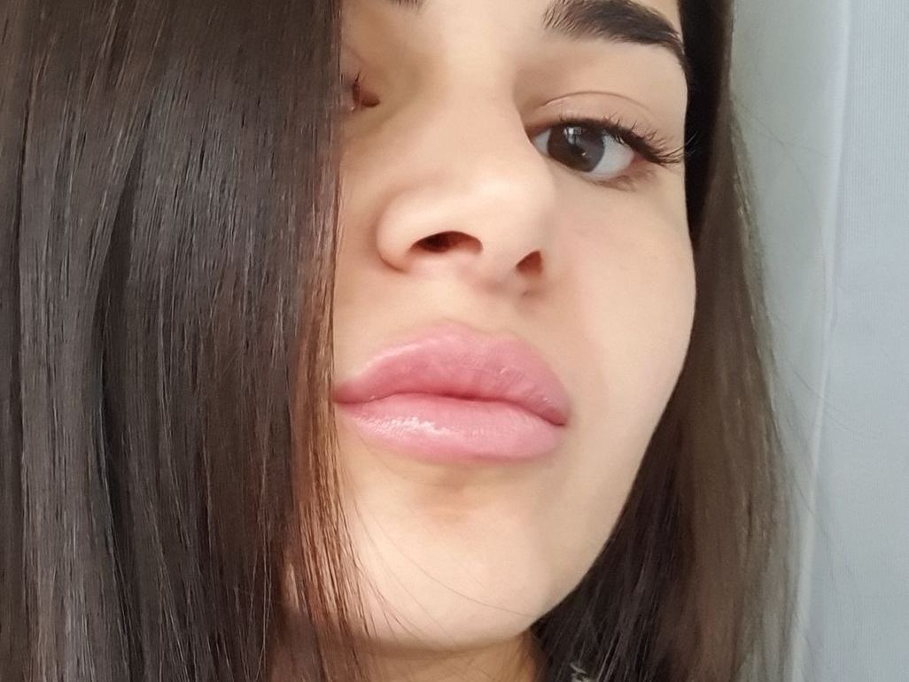 Imagen de perfil de modelo de cámara web de QsenaNiks
