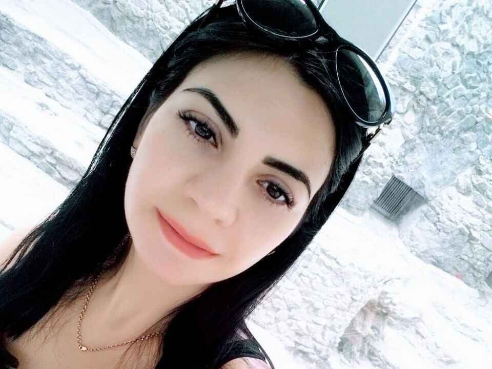 EminaOh Profilbild des Cam-Modells 