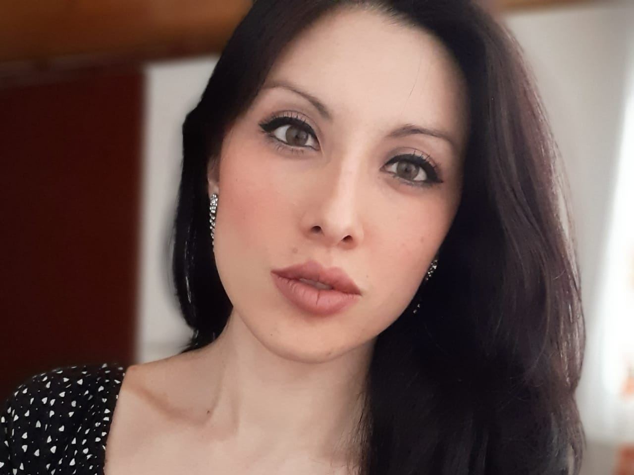 samay_amat profielfoto van cam model 