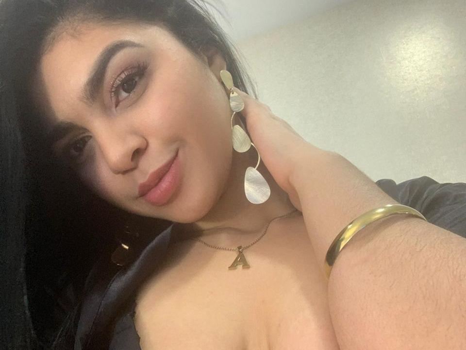 AlejandraColinss Profilbild des Cam-Modells 
