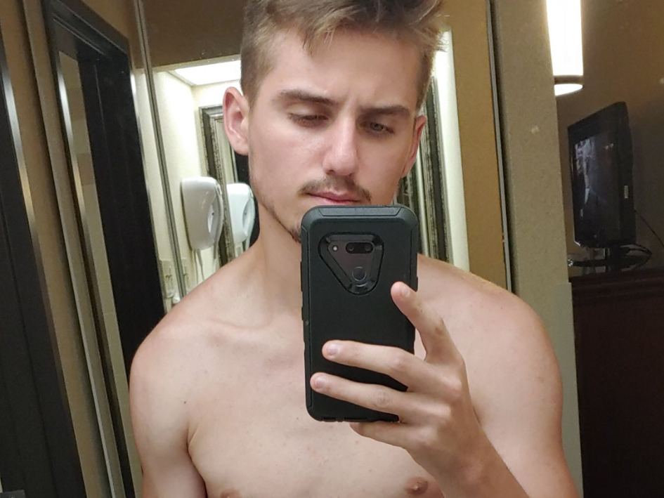 Image de profil du modèle de webcam CountryGuy5323