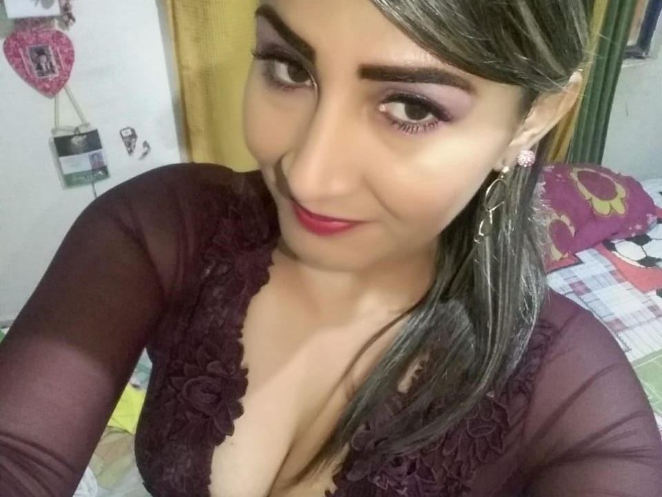 AmandaFoxHot cam model profile picture 