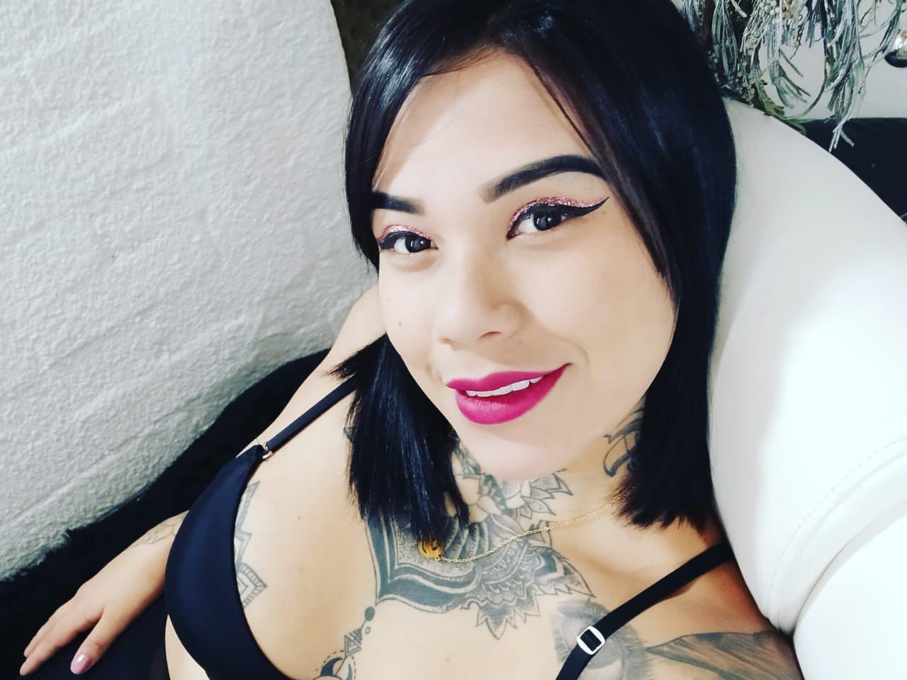 Foto de perfil de modelo de webcam de CHENOHA_INK 