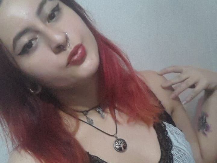 Image de profil du modèle de webcam Laracantos