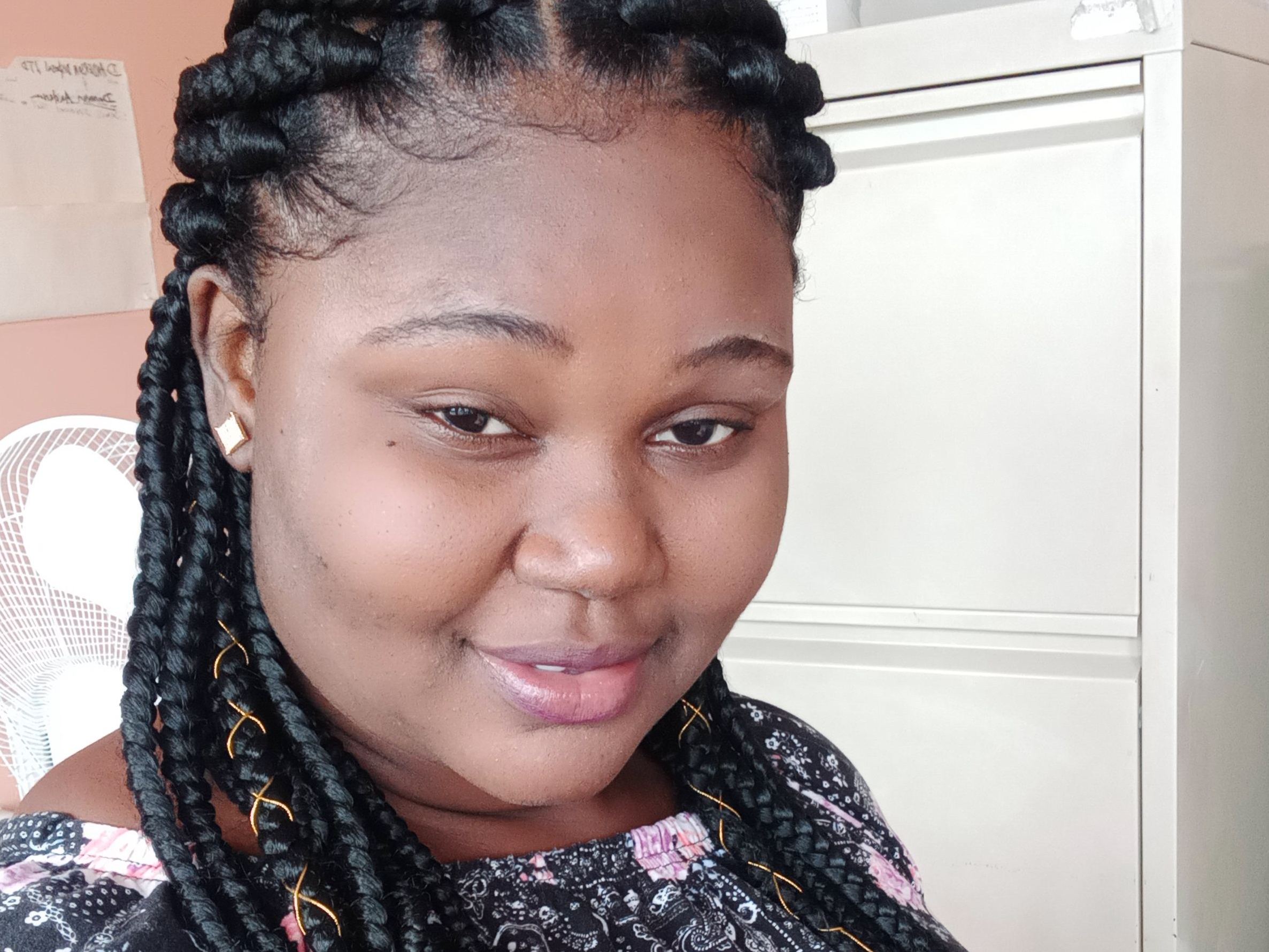 Image de profil du modèle de webcam Sweet_aroma