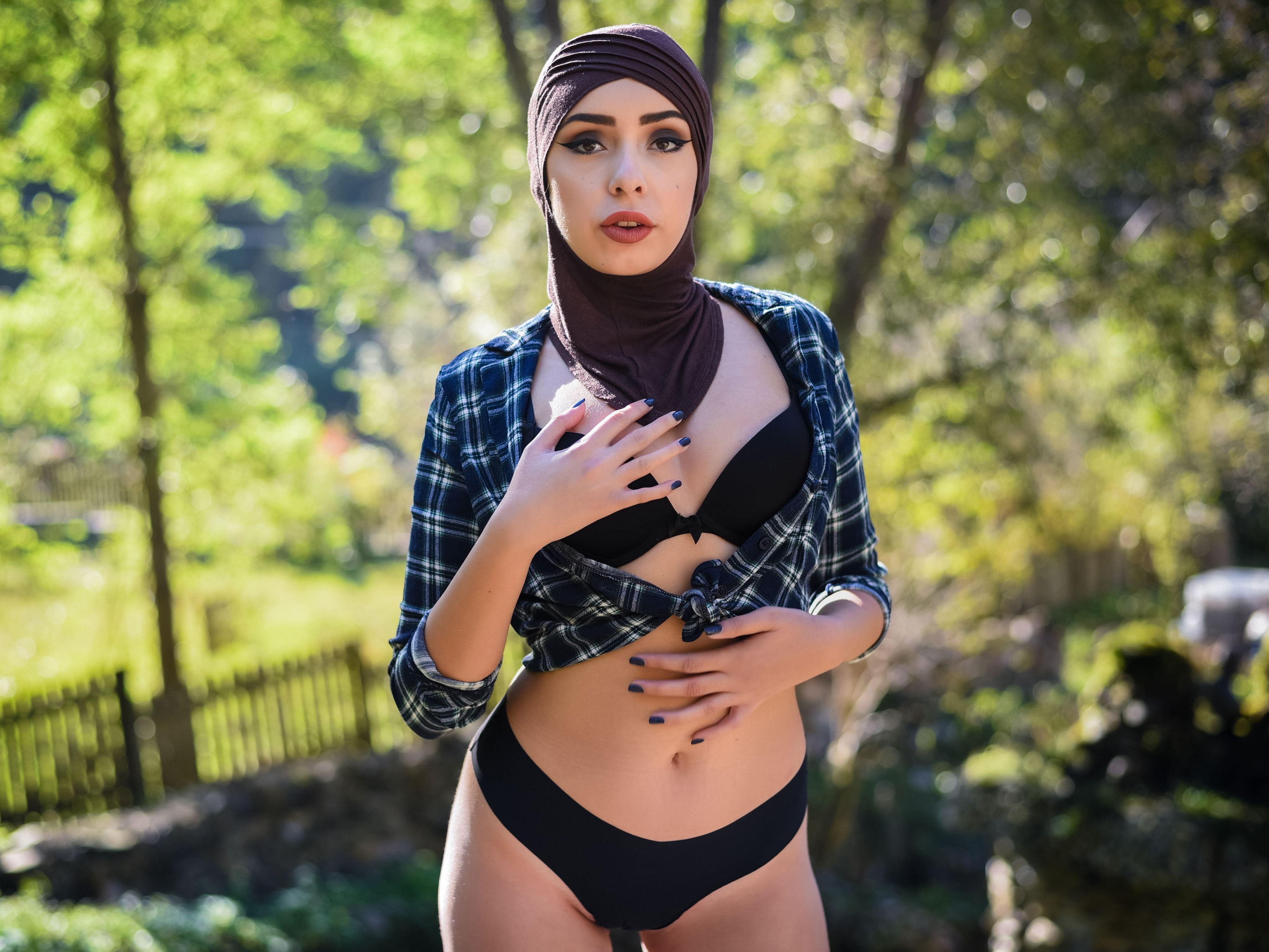 Image de profil du modèle de webcam ArabianYanira