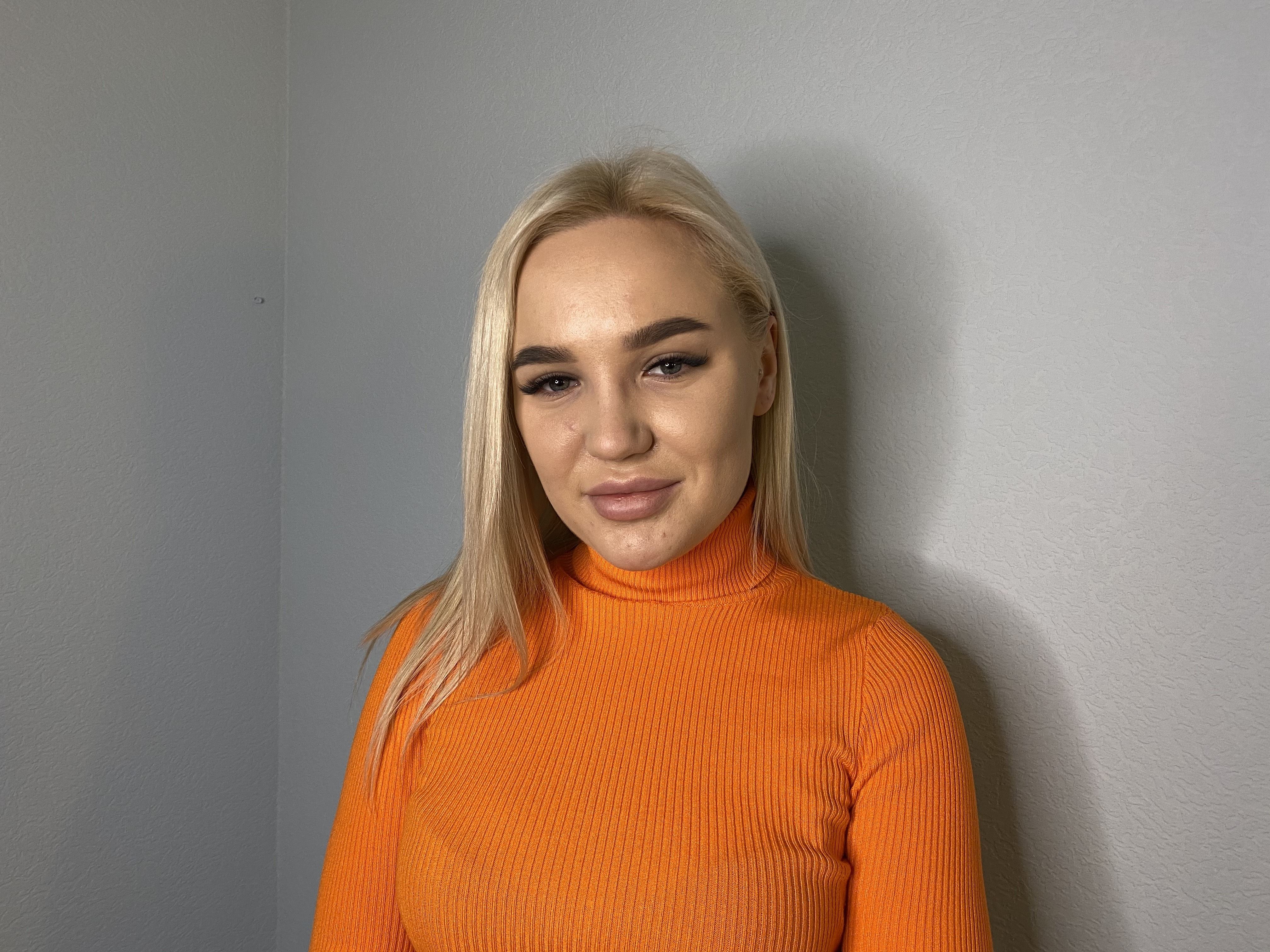 AmelinaNorton cam model profile picture 