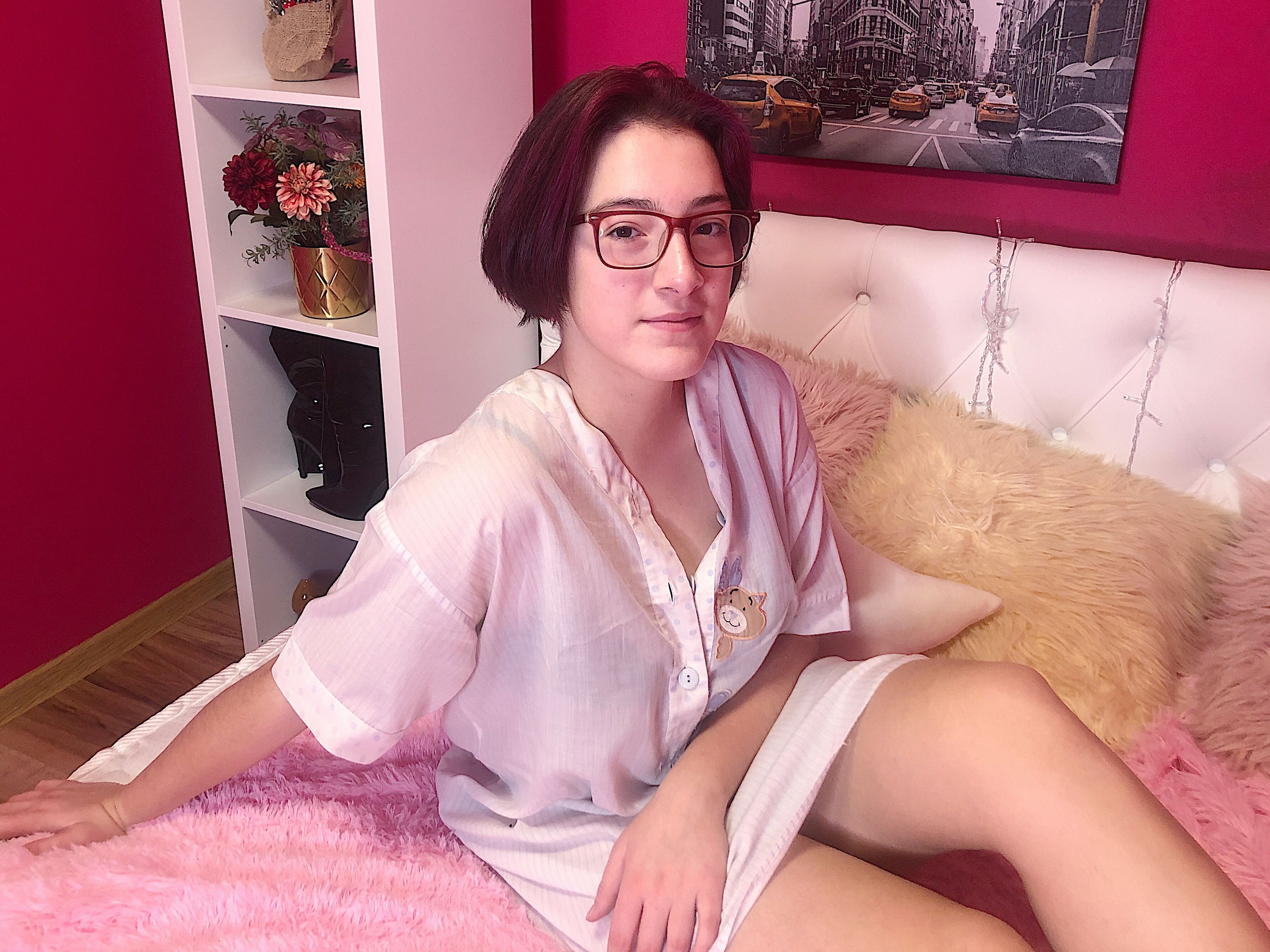 Imagen de perfil de modelo de cámara web de MilaStuart