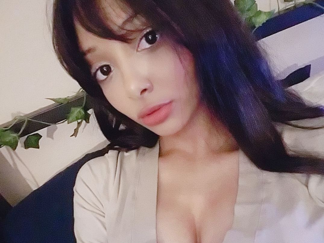 Image de profil du modèle de webcam HedyCat