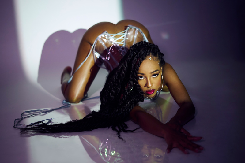 Performer SofyAdams Photo 12