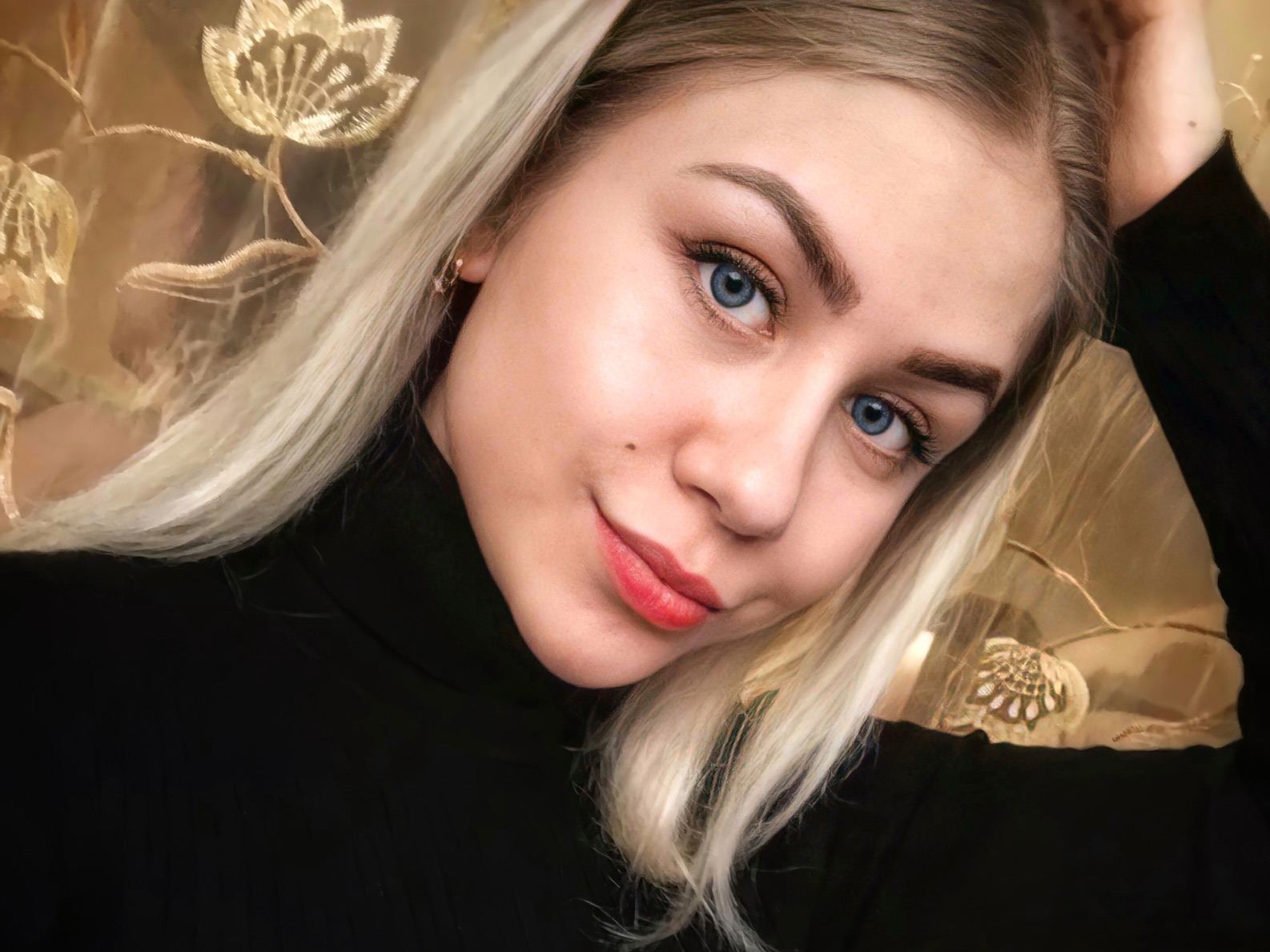 Foto de perfil de modelo de webcam de LoriLaVida 