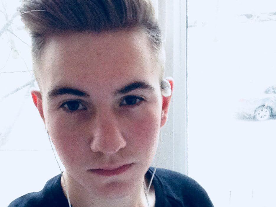 Image de profil du modèle de webcam Dilan_Devis