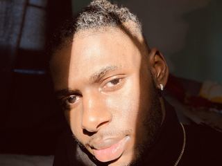 Foto de perfil de modelo de webcam de HIMM 
