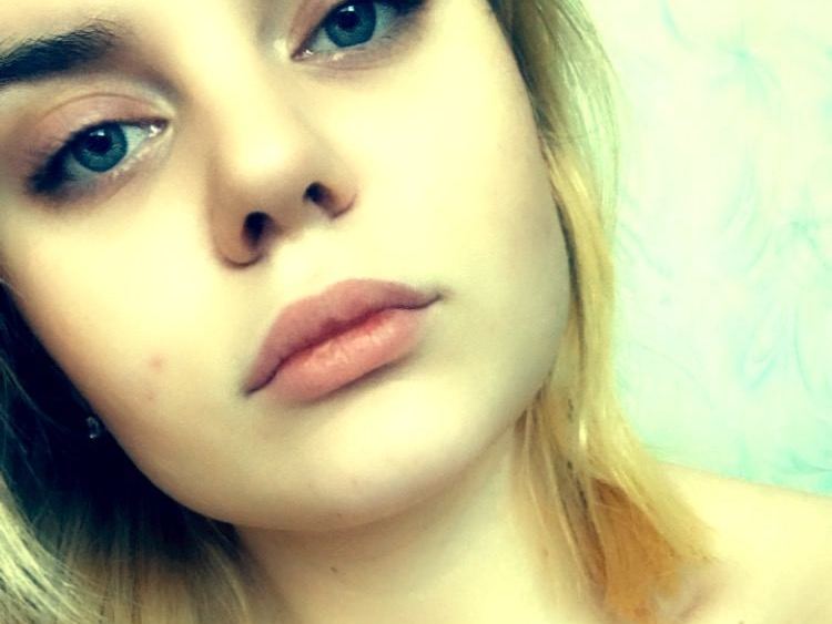 Imagen de perfil de modelo de cámara web de PupsyFow