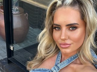 Profilbilde av FoxeyRoxey webkamera modell