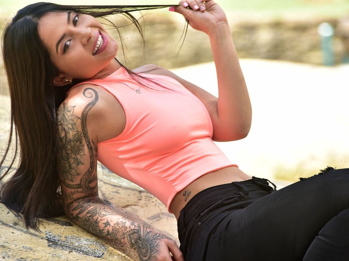 Valentinee_Coper cam model profile picture