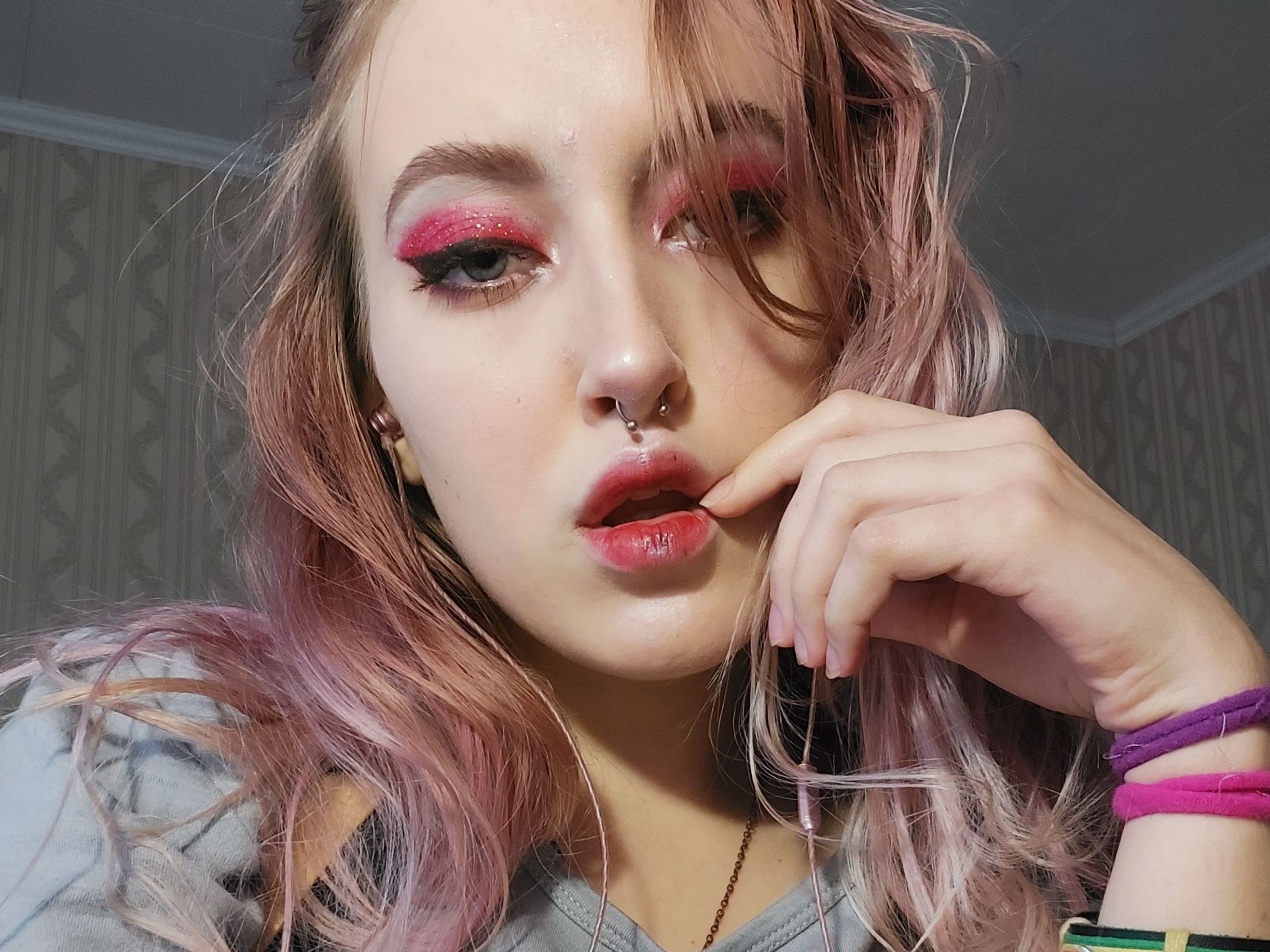 Image de profil du modèle de webcam YtochkaWop